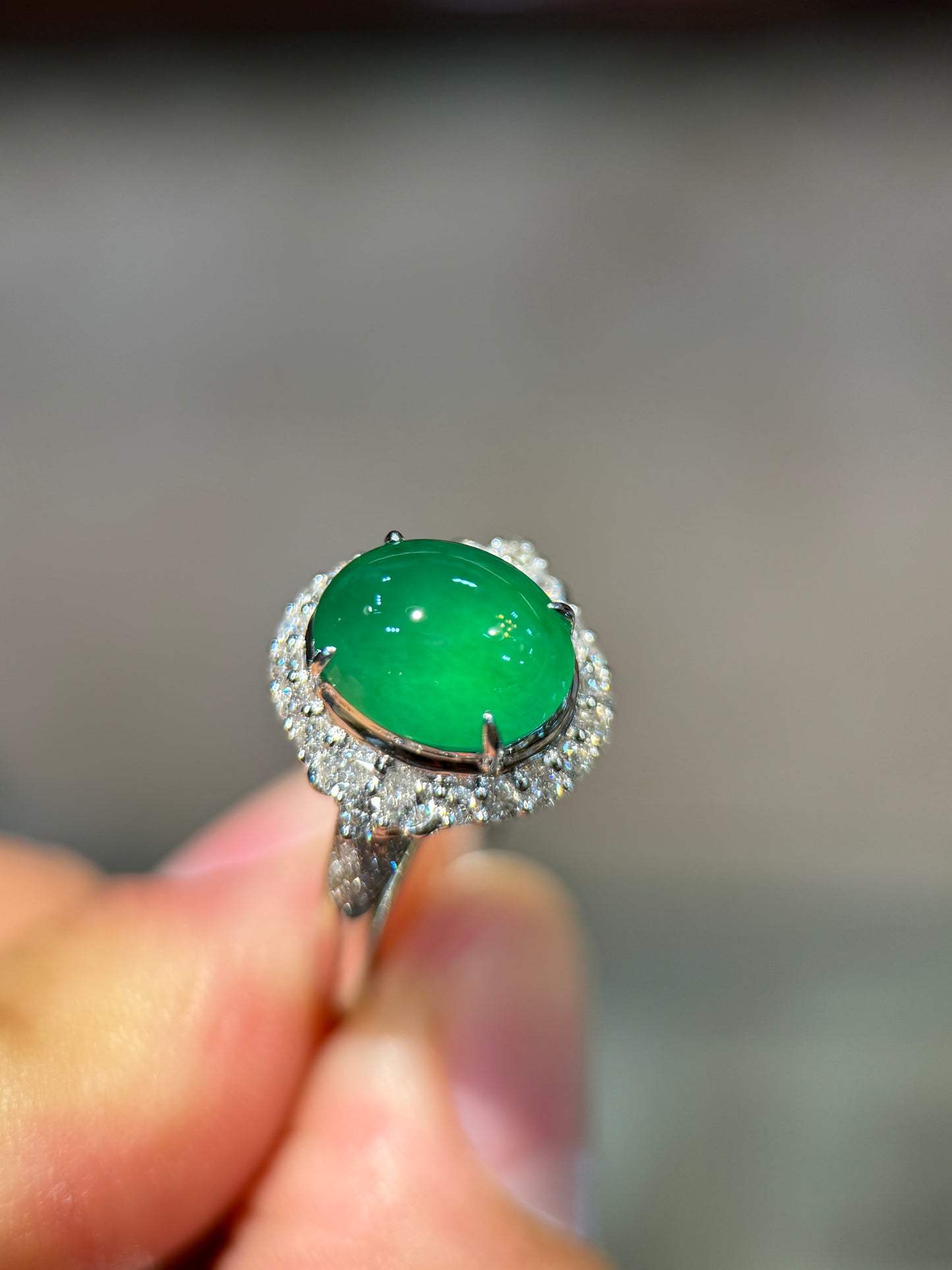 Icy Green Cabochon Ring (R136)
