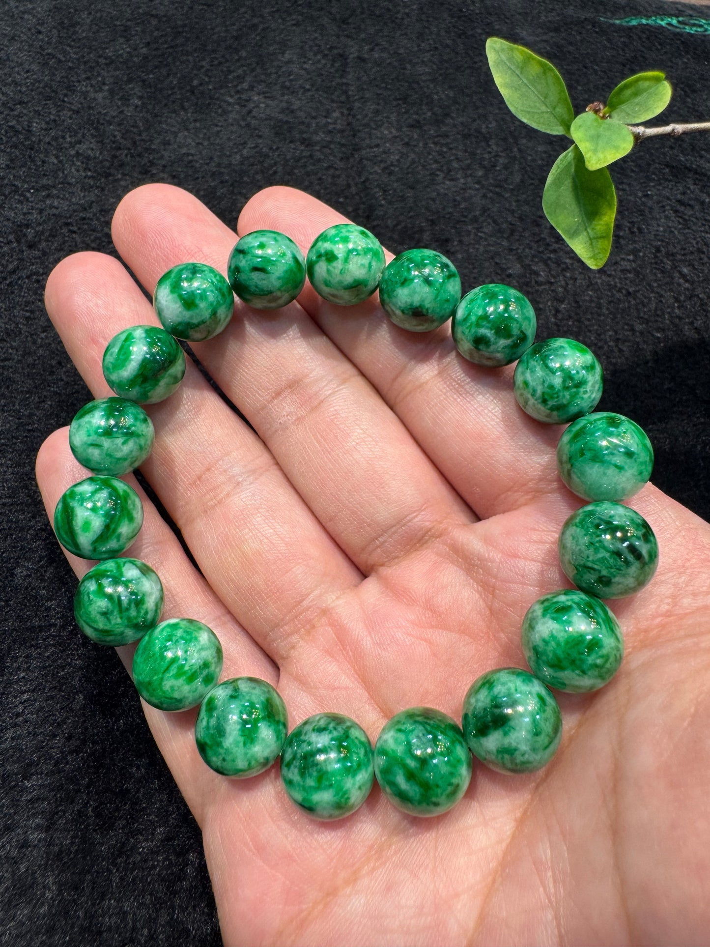 Green Round Beads Bracelet (B021)