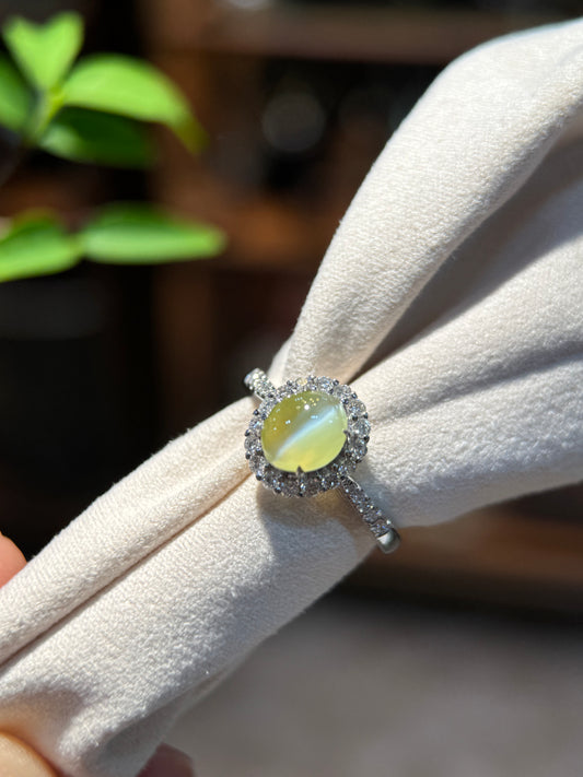 Cat’s Eye Chrysoberyl Ring (R145)