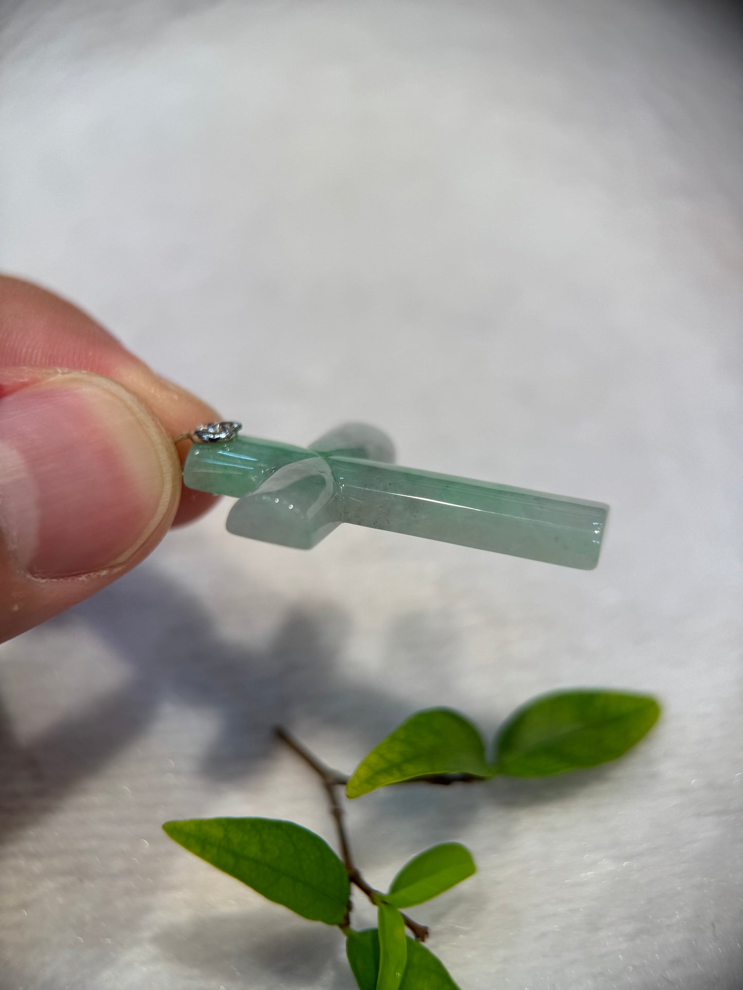 Light Green Cross Pendant (P148)