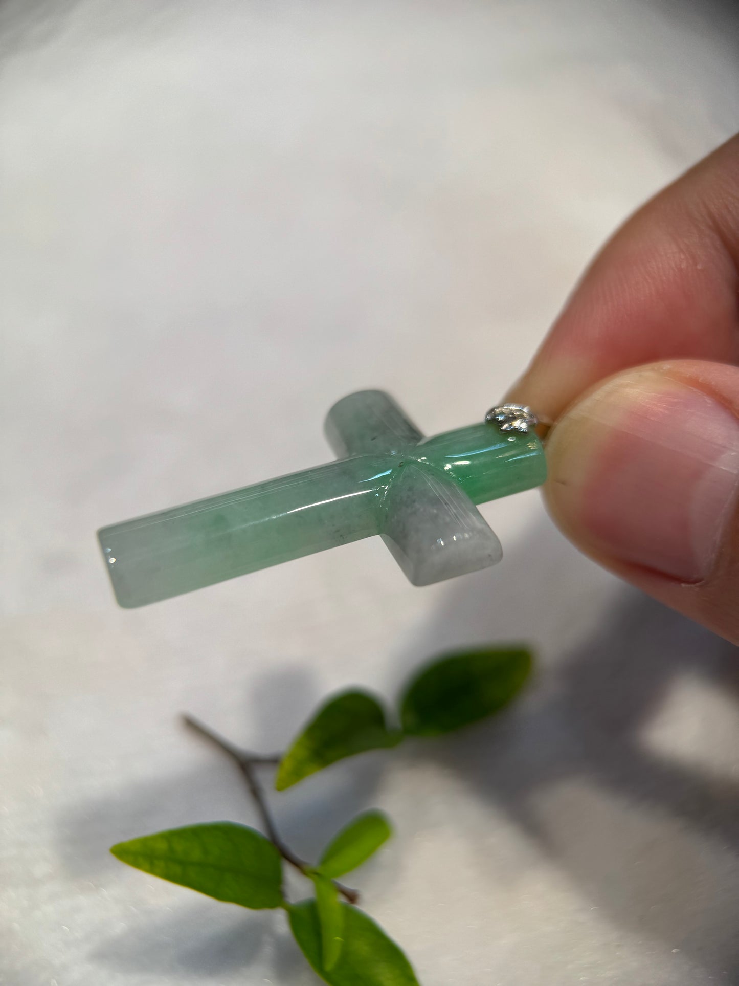 Light Green Cross Pendant (P148)