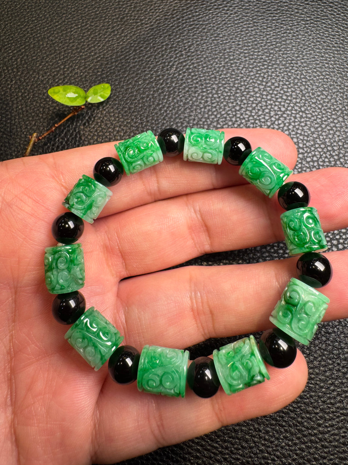 Green Barrel Bracelet ( B029)