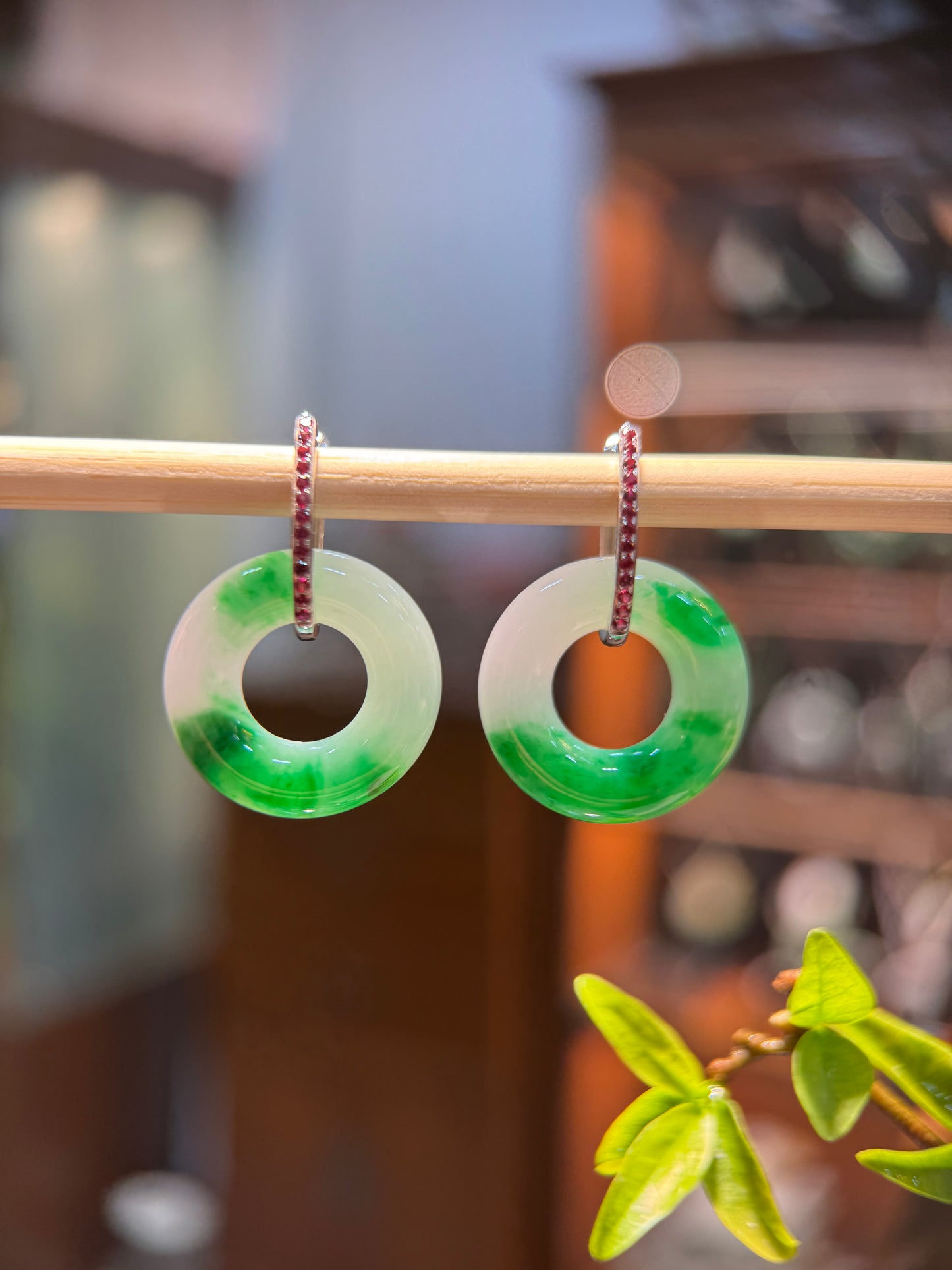 Green Donut Shape Earring (E343)