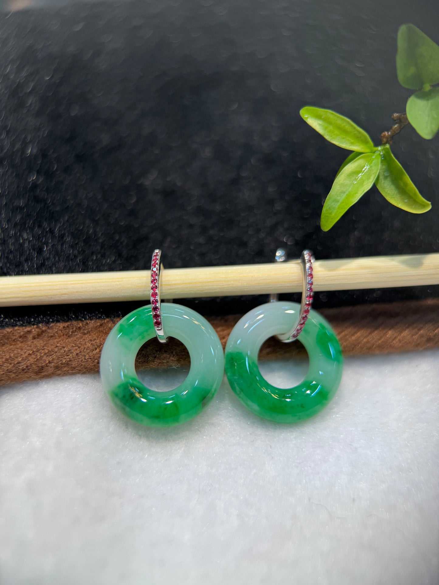 Green Donut Shape Earring (E343)