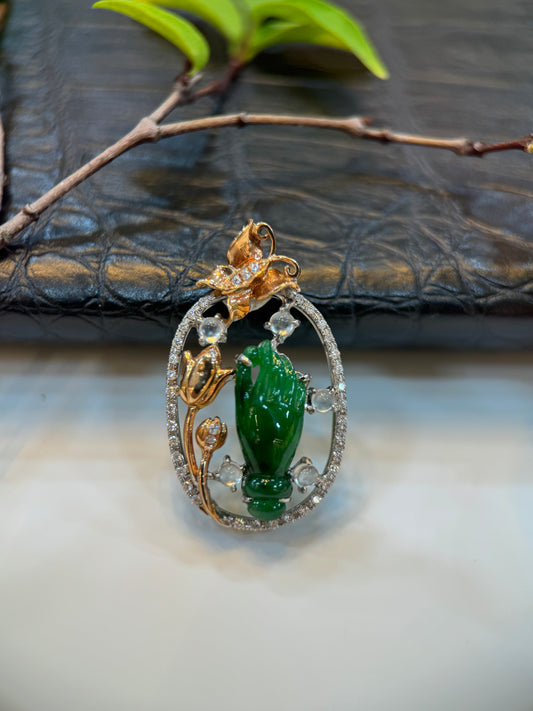 Green Buddha Hand Pendant (P124)