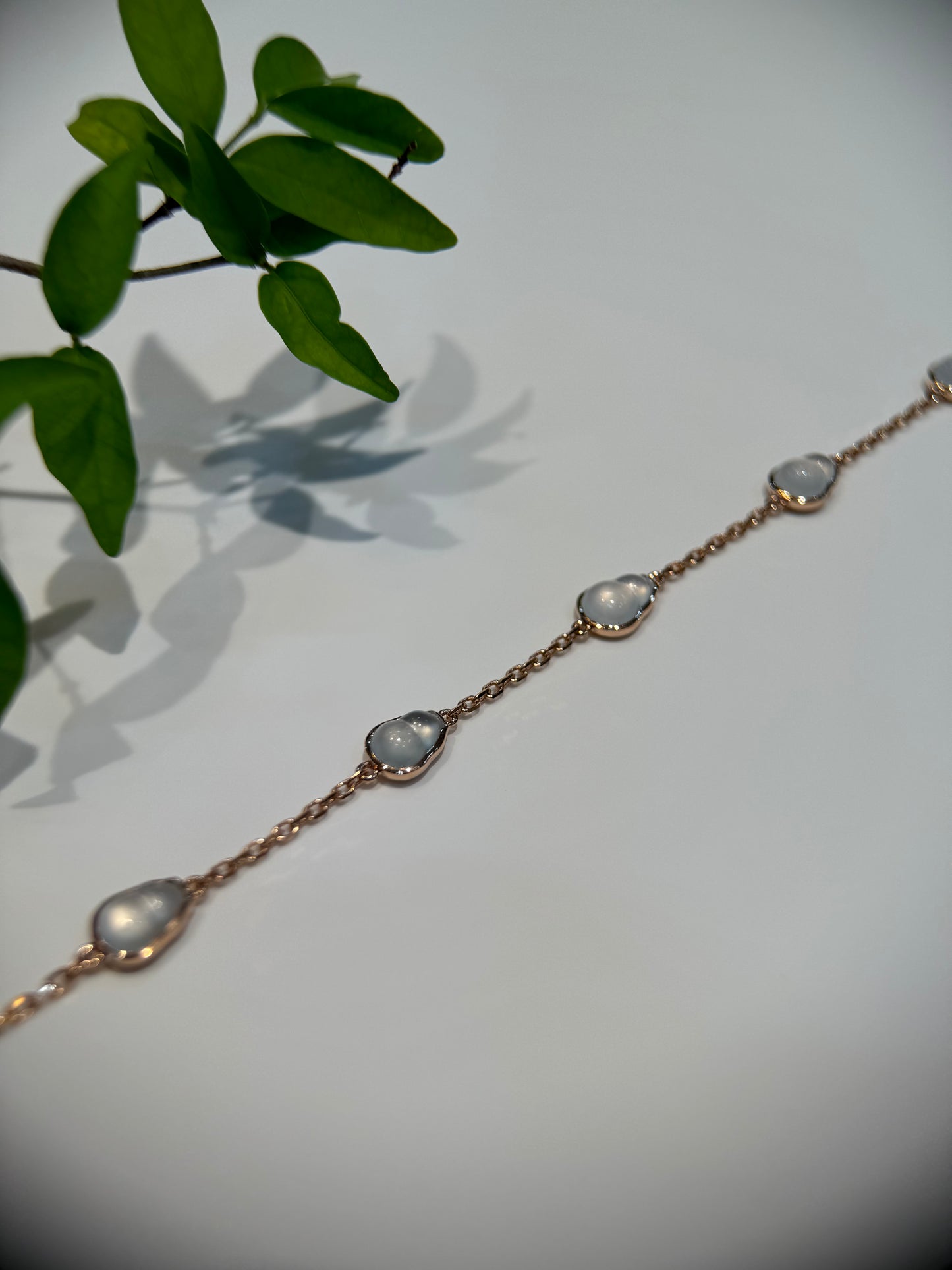 Icy Gourd (Hu Lu) Jade Bracelet (B006)