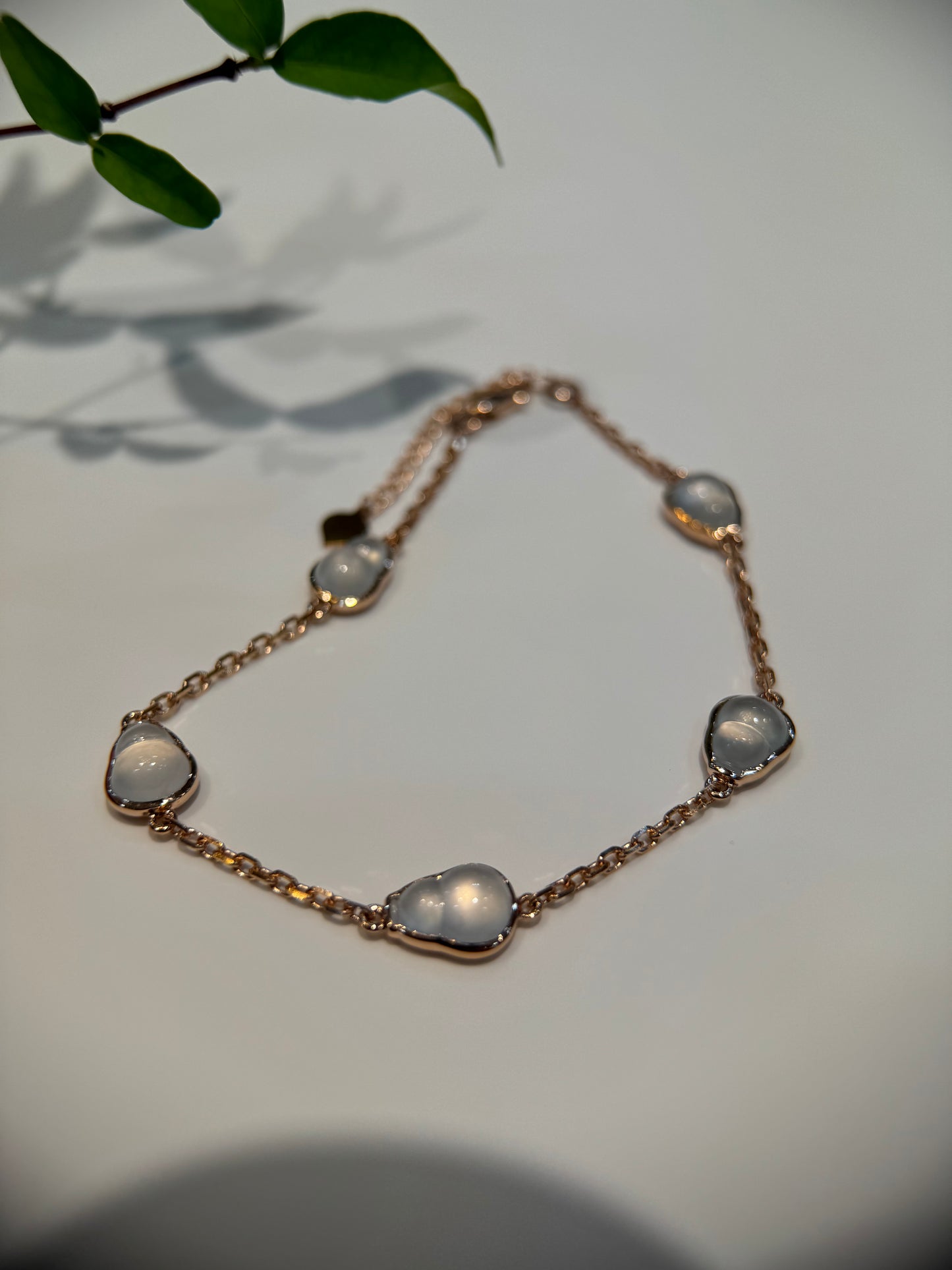 Icy Gourd (Hu Lu) Jade Bracelet (B006)