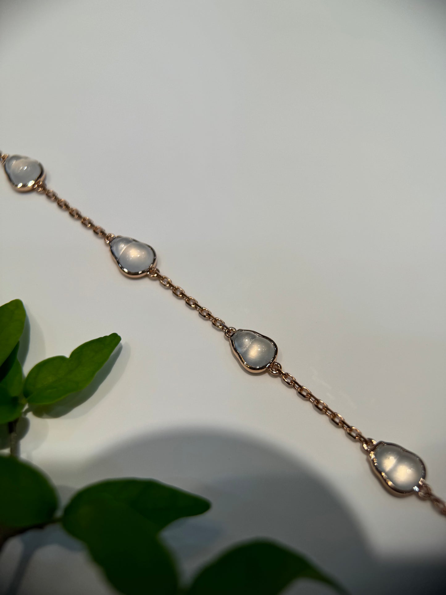 Icy Gourd (Hu Lu) Jade Bracelet (B006)