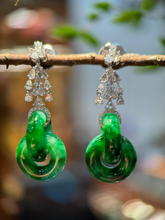 Why Jade is Unique: A Comparison with Other Precious Gemstones