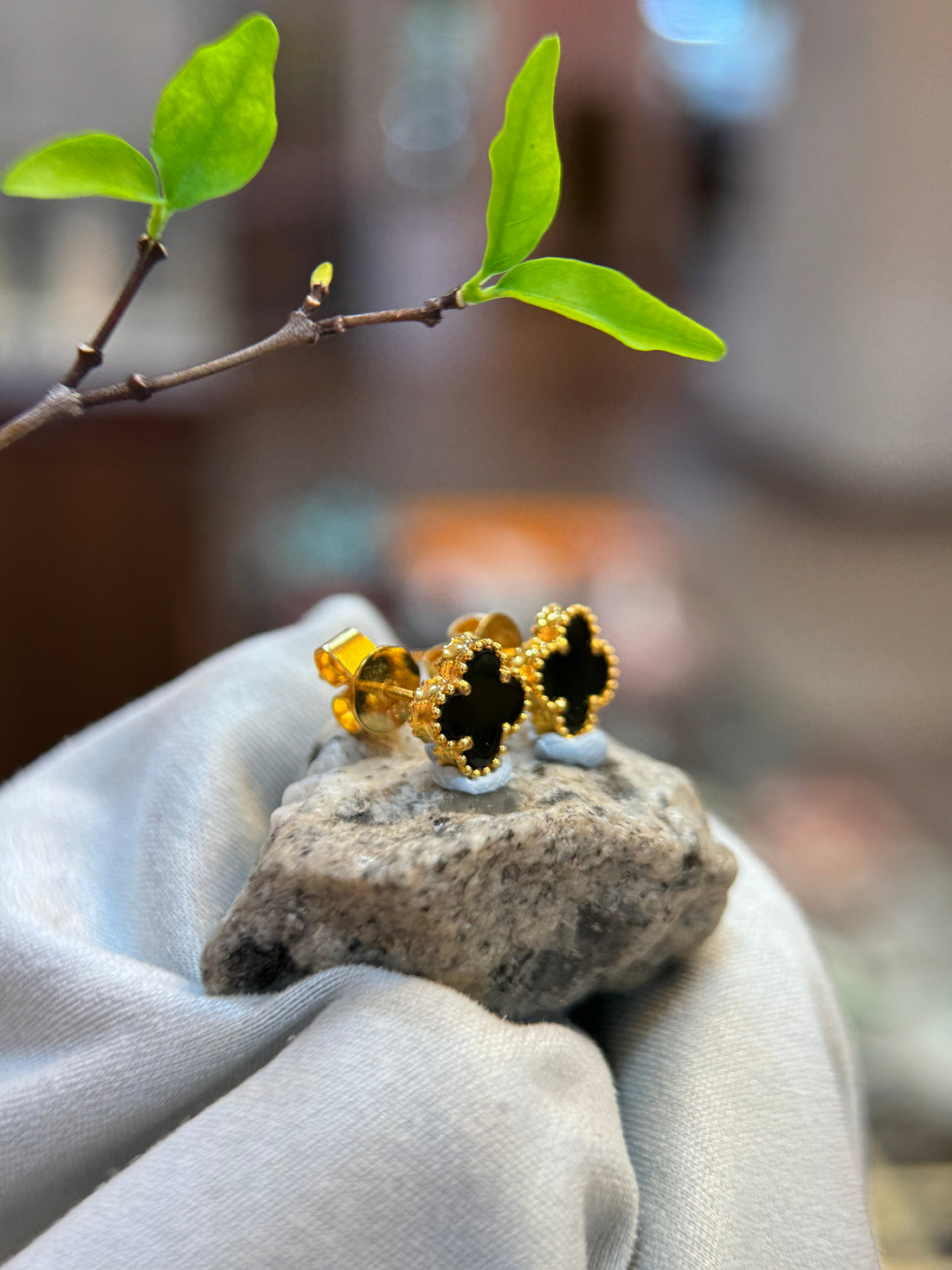 Jade and Wellness: The Traditional and Modern Benefits of Wearing Jade Jewelry