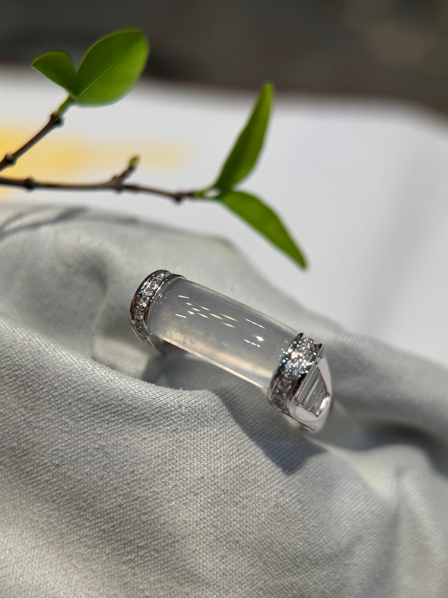 Icy Saddle Ring (R144)