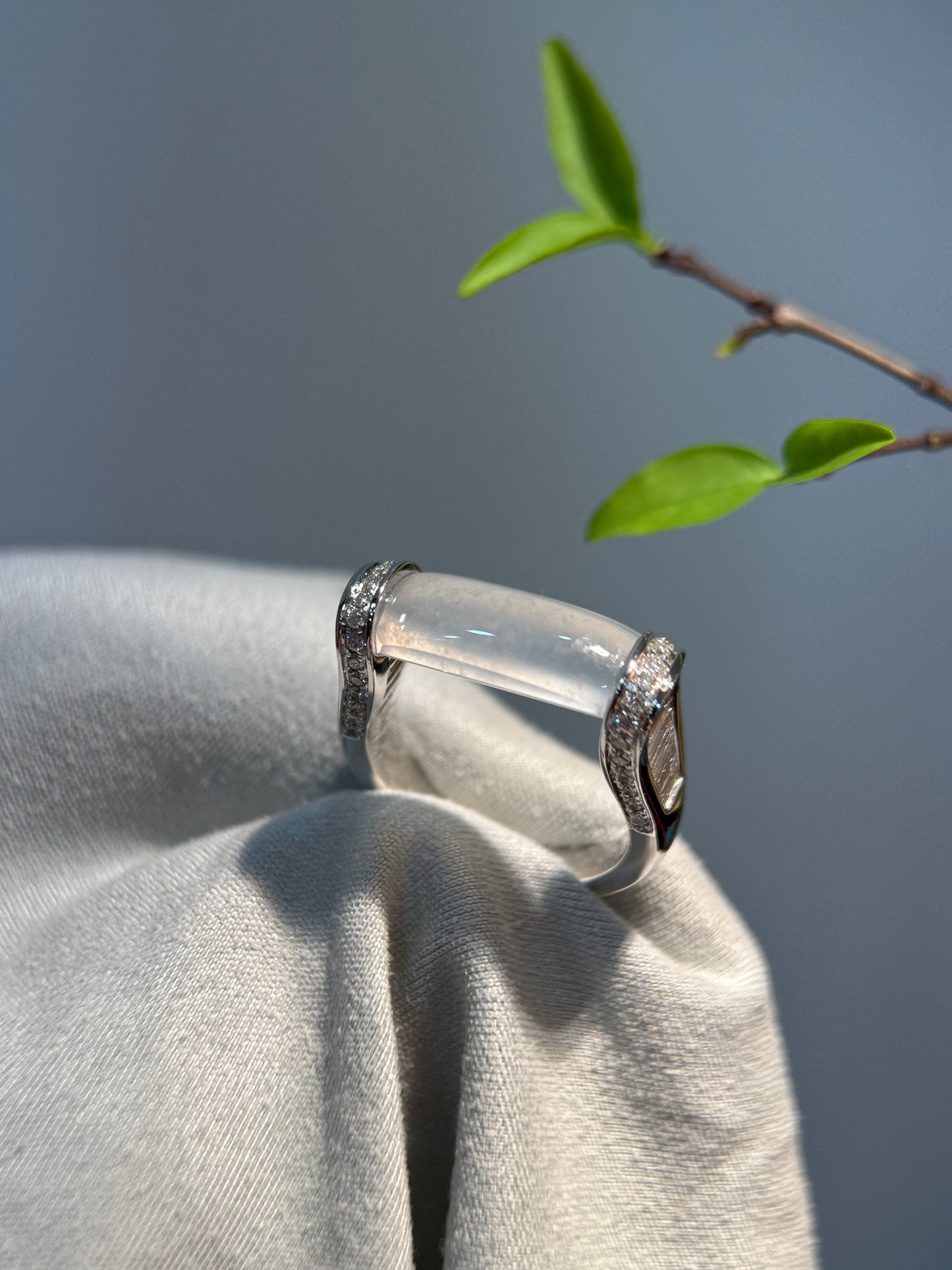 Icy Saddle Ring (R144)