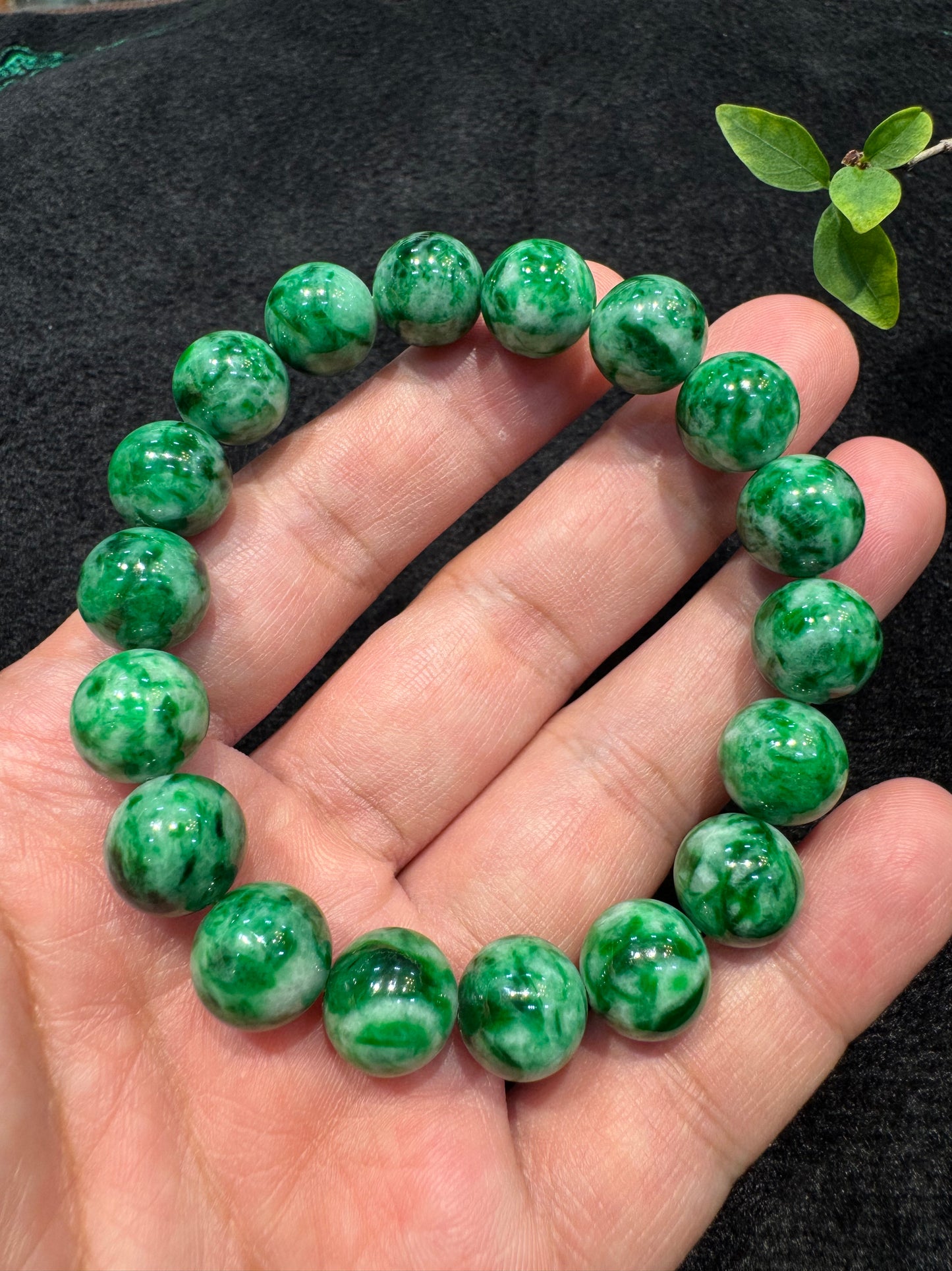 Green Round Beads Bracelet (B021)