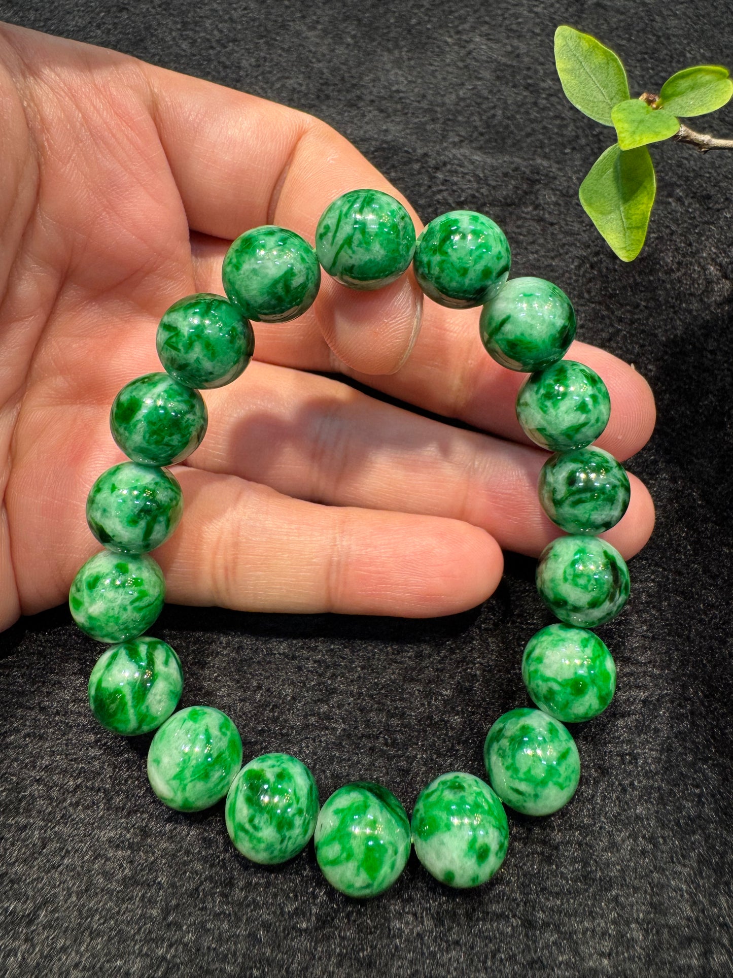 Green Round Beads Bracelet (B021)