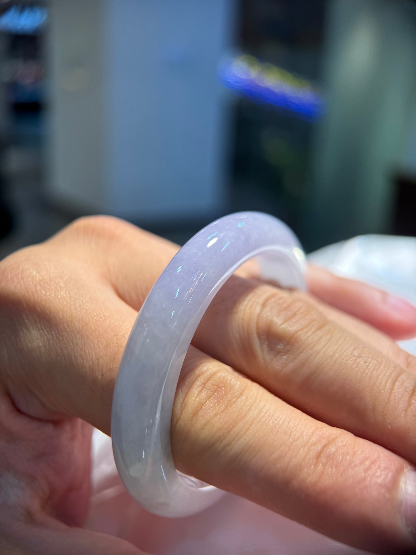 Lavender Jade Bangle (B023)