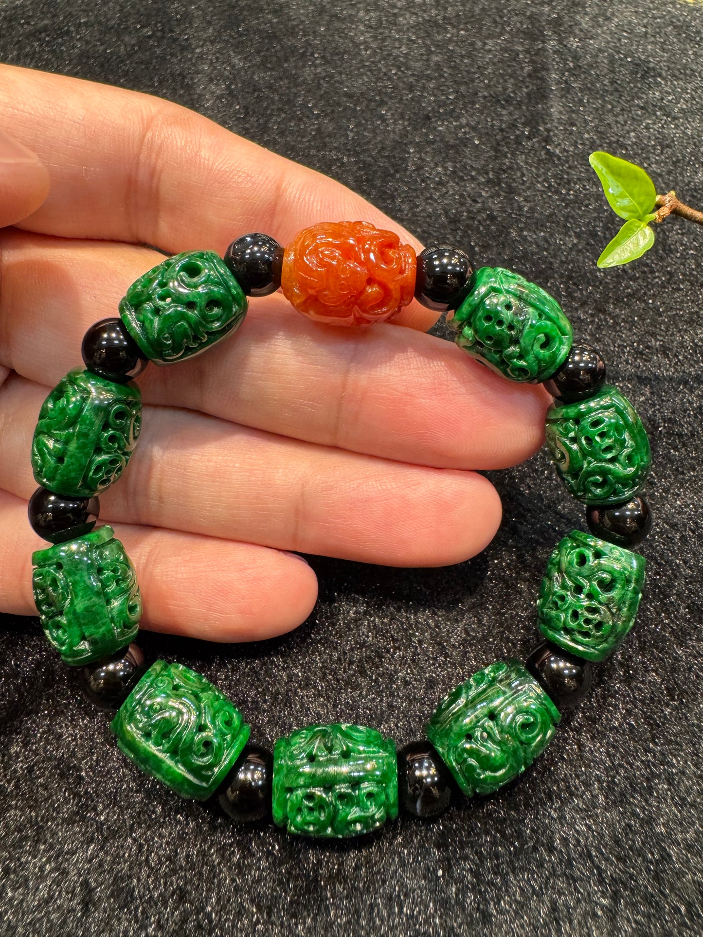 Green Barrel Bracelet (B024)