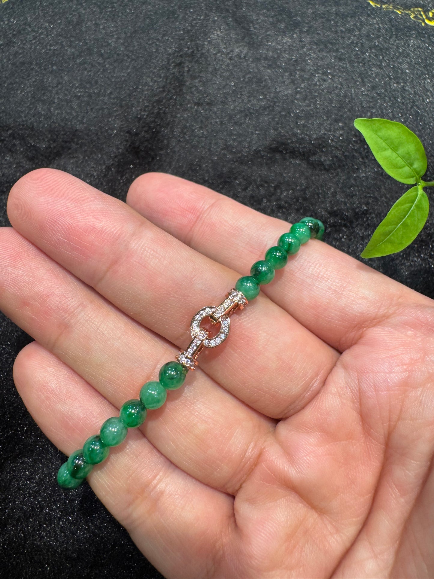 Green Beads Bracelet (B027)