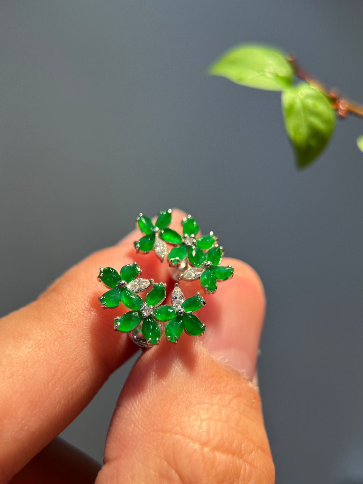 Green Irregular shape Ear Stud (E346)