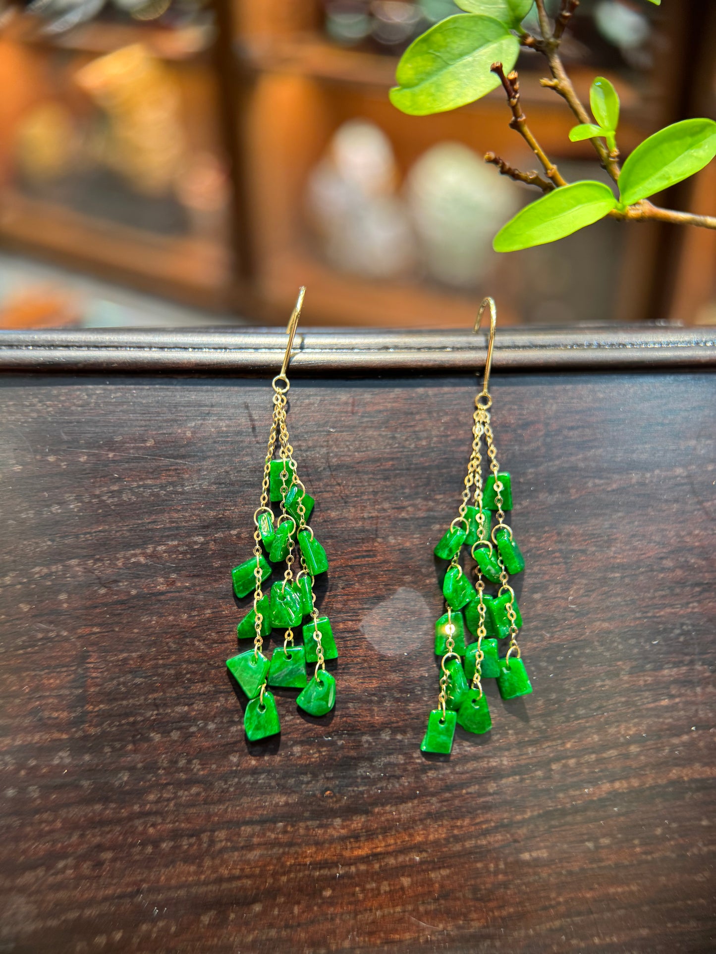 Irregular Shape Green Earring (E333)