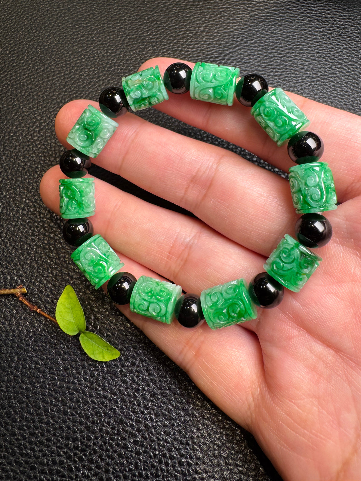 Green Barrel Bracelet ( B029)