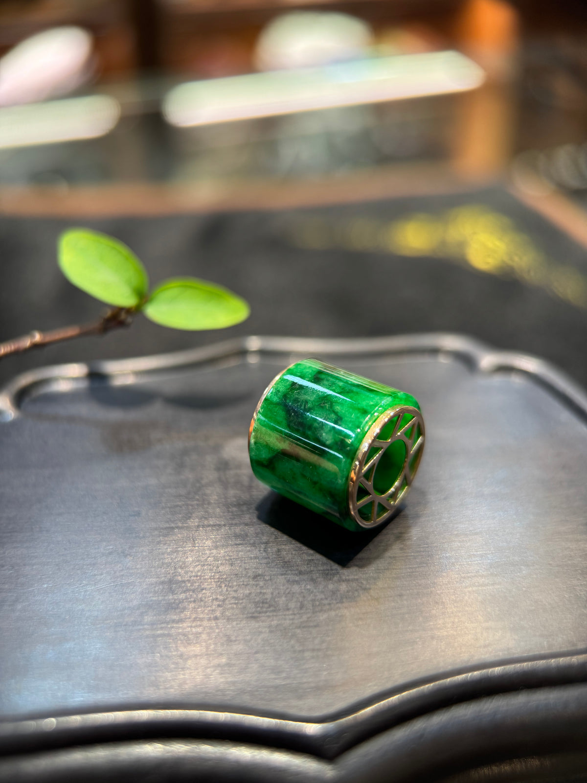 Intense Green Jade Barrel (P166)