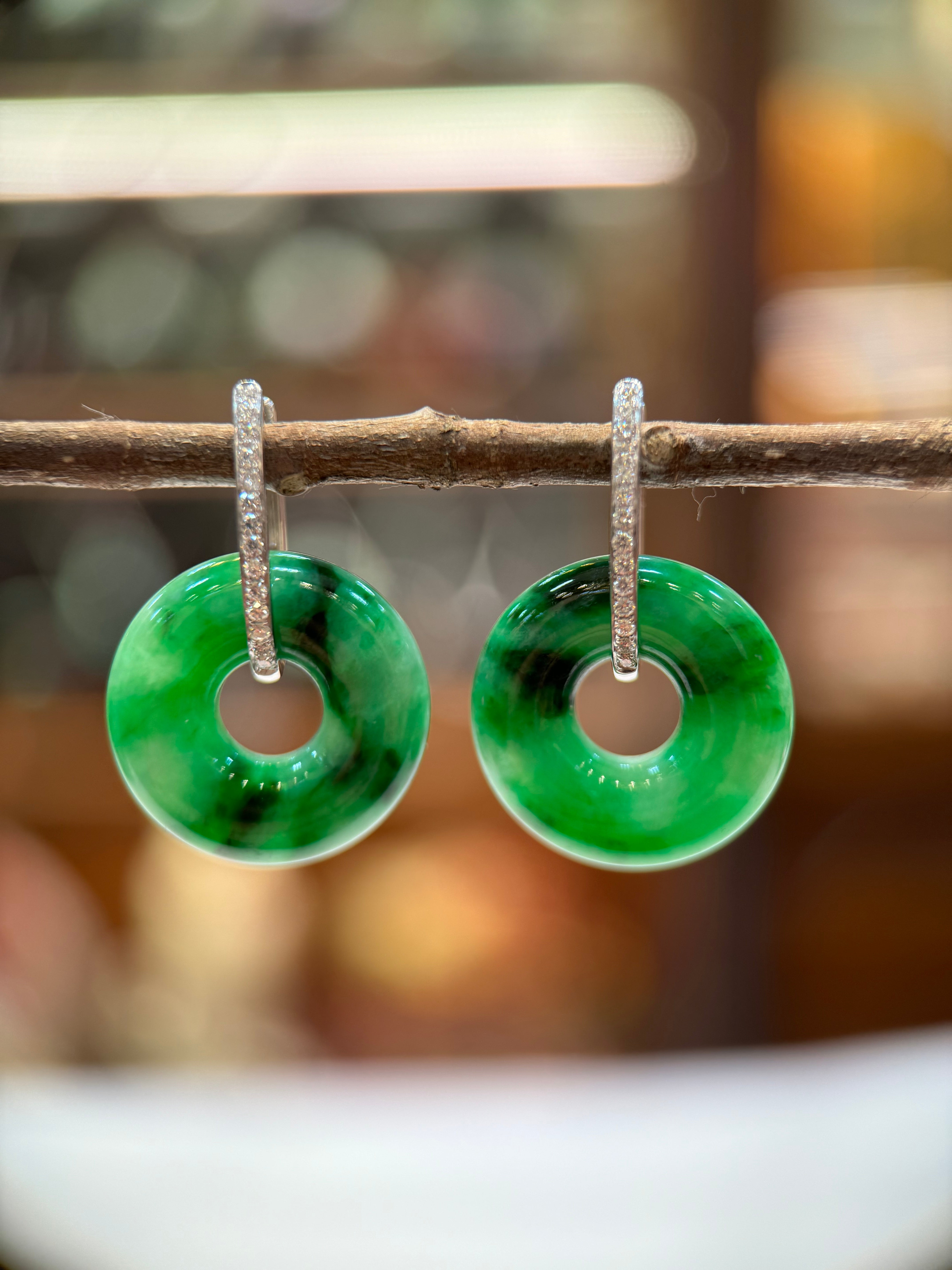 Dark Green Donut Shape Jade Earring E308 Shuang Hua Zhu Bao