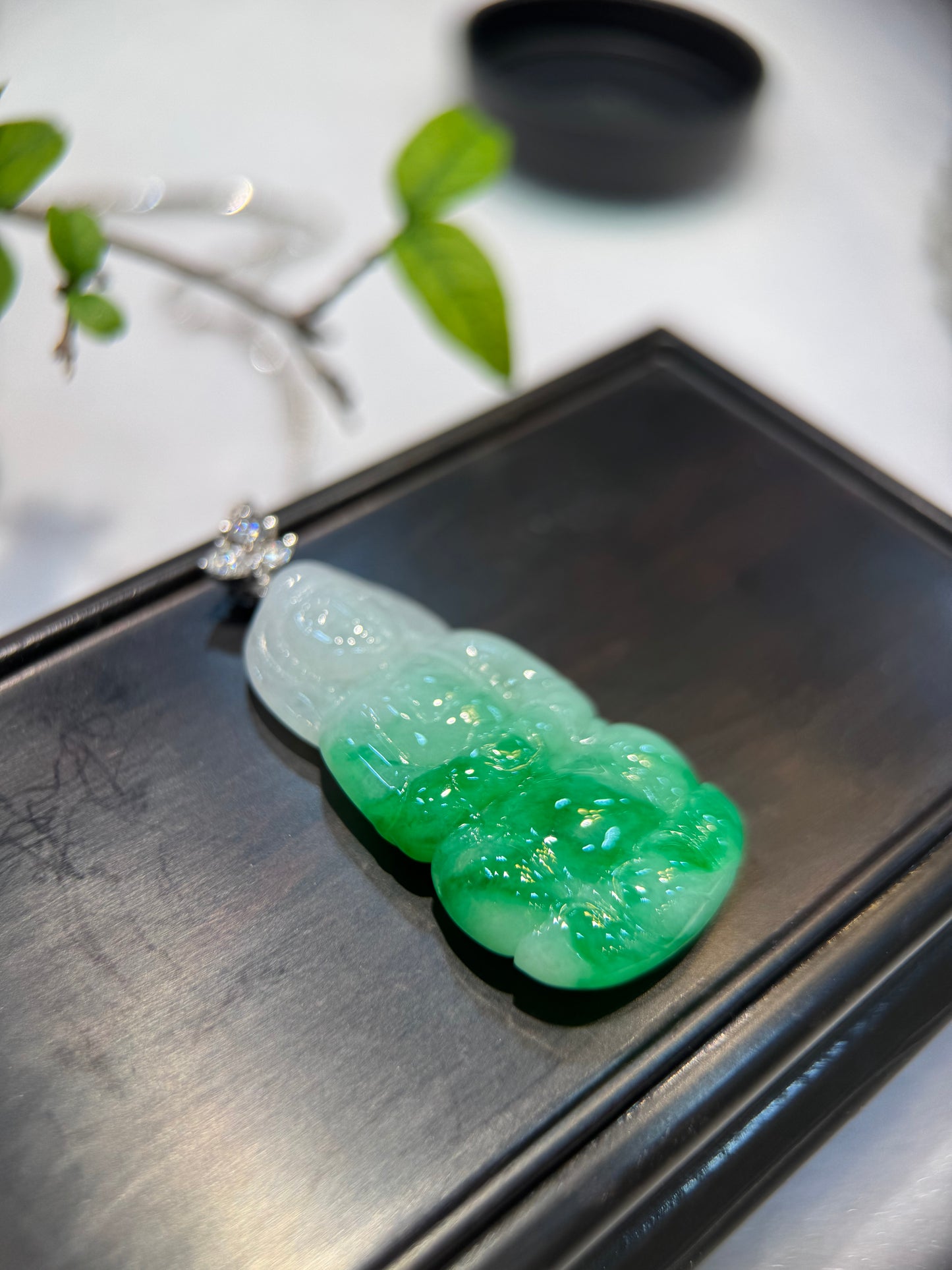 Green Goddess of Mercy Pendant (P164)